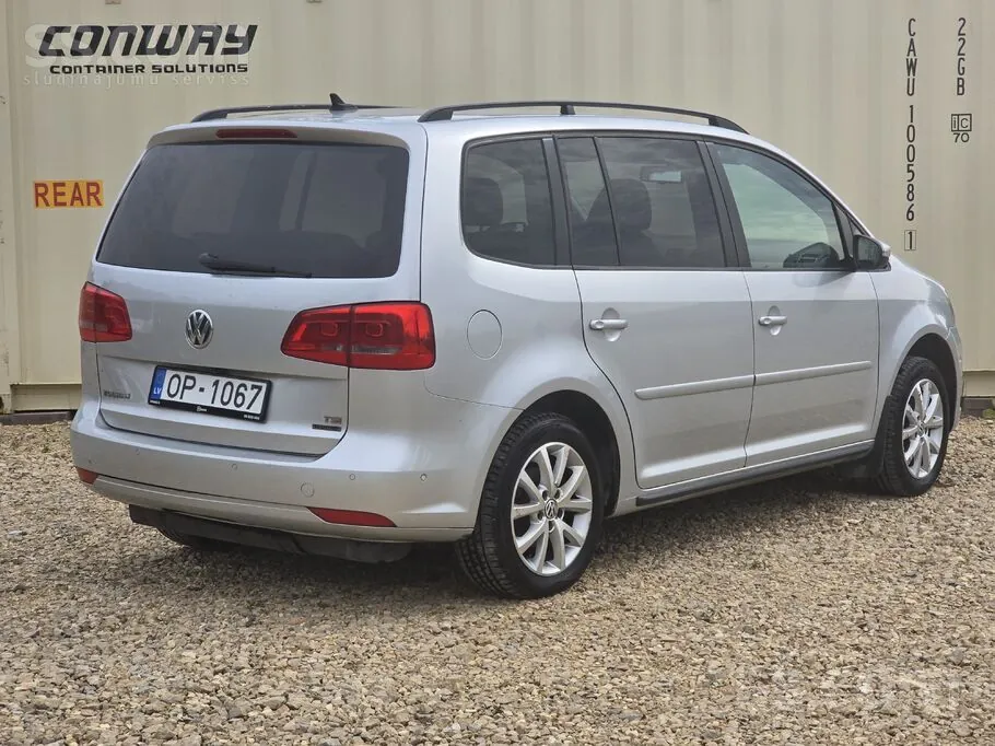 Volkswagen Touran 2010 photo 4