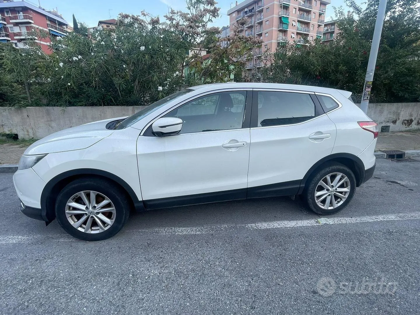 Nissan Qashqai 2015 photo 3