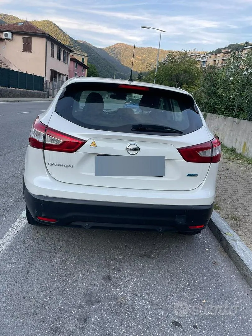 Nissan Qashqai 2015 photo 4