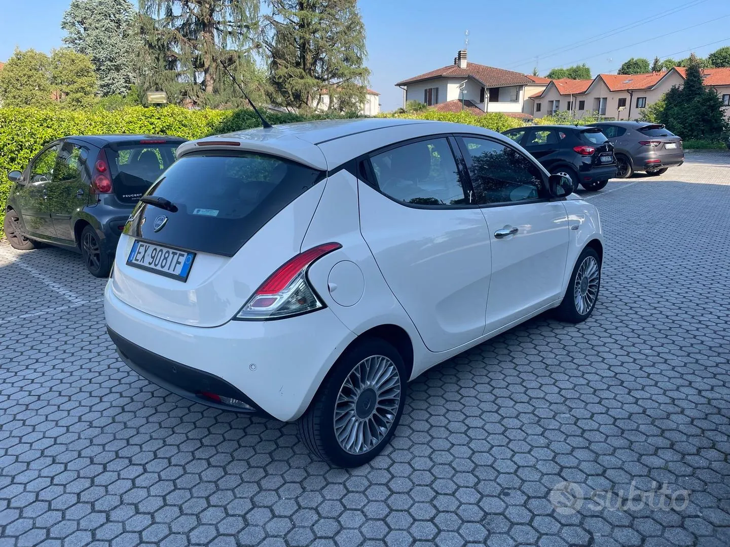 Lancia Ypsilon 2015 photo 4
