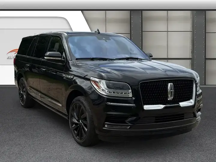 Lincoln Navigator