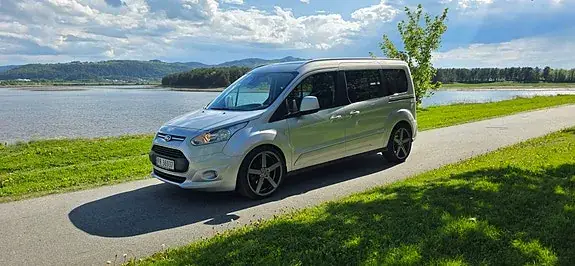 Ford Grand Tourneo Connect 2016 photo 5