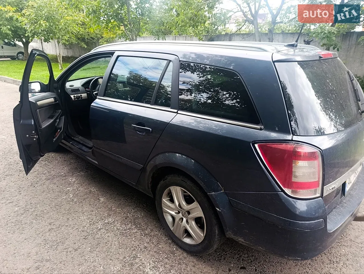 Opel Astra 2008 photo 2