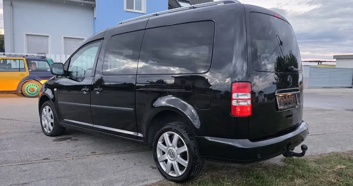 Volkswagen Caddy 2012 photo 3