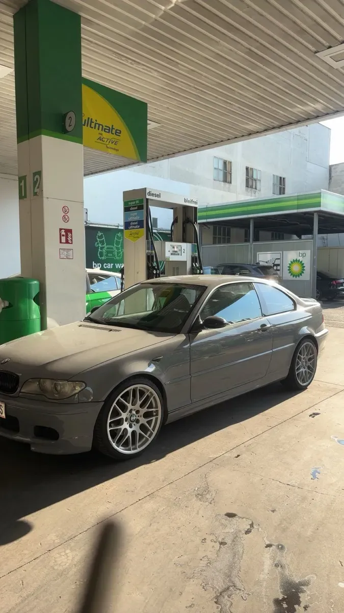 BMW 3 Series 2003 photo 2