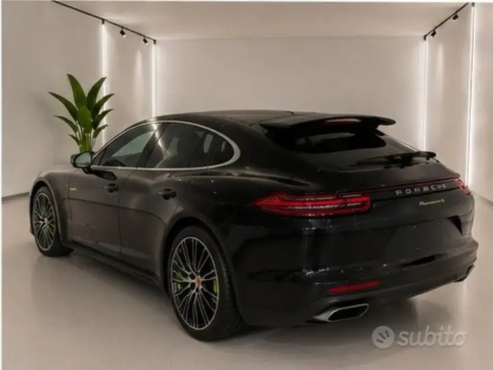 Porsche Panamera 2018 photo 3