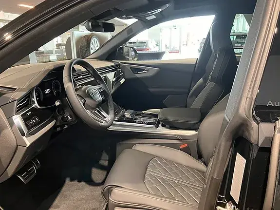 Audi Q8 2027 photo 5