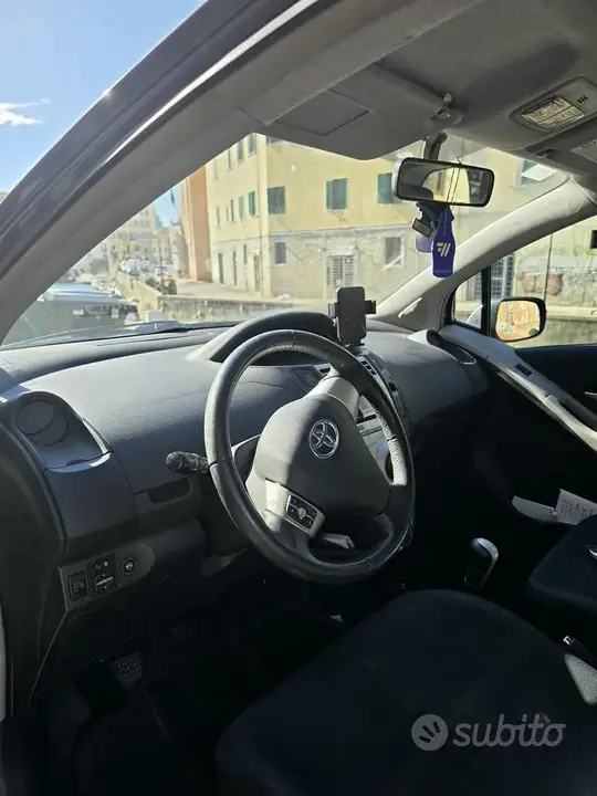 Toyota Yaris 2009 photo 5