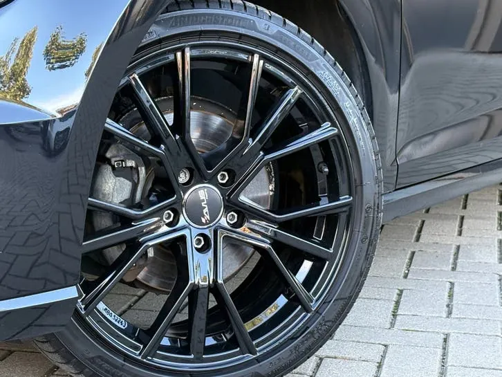 Volkswagen Golf 2019 photo 2