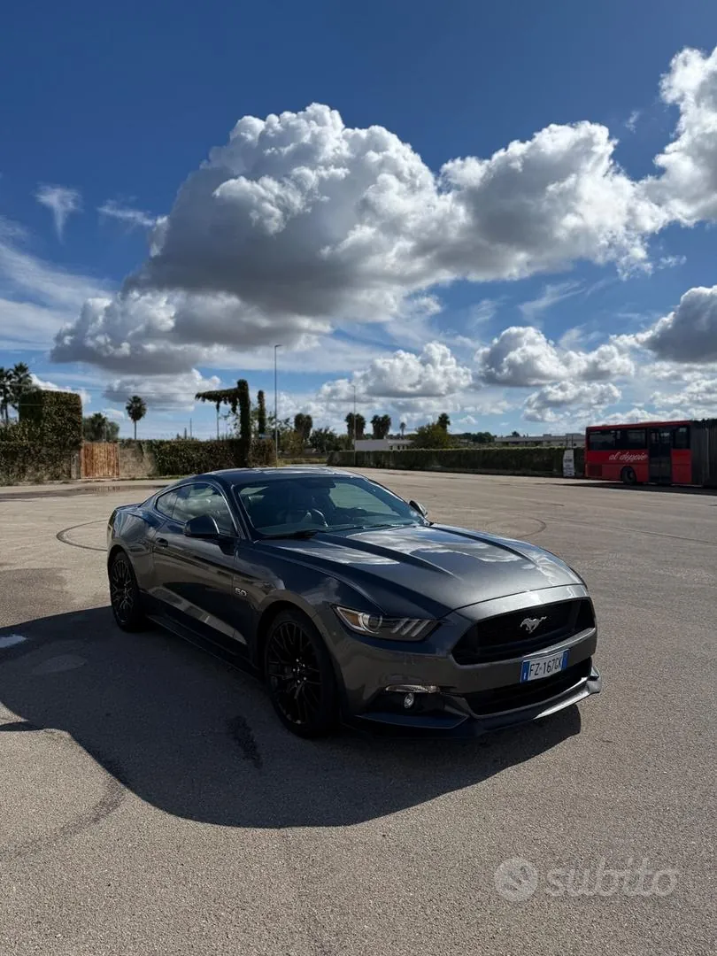 Ford Mustang Fastback 2017 photo 2