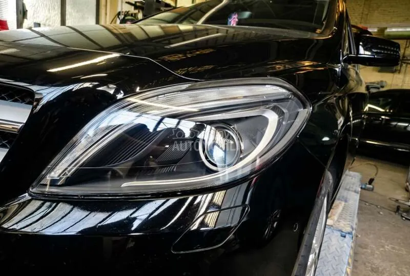 Mercedes-Benz B180 2012 photo 4