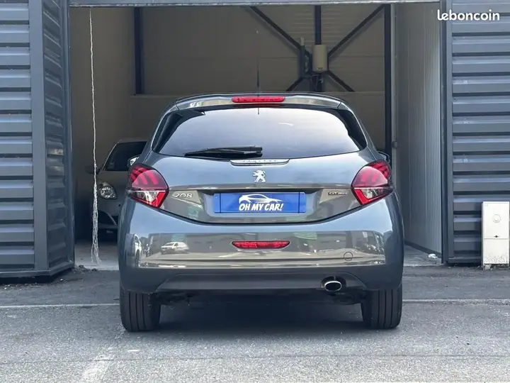 Peugeot 208 2016 photo 5