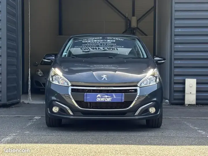 Peugeot 208 2016 photo 2