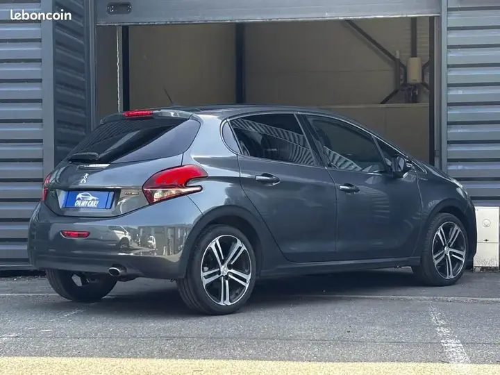 Peugeot 208 2016 photo 4