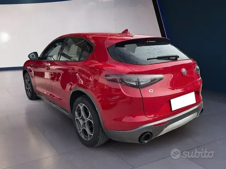 Alfa Romeo Stelvio 2023 photo 2