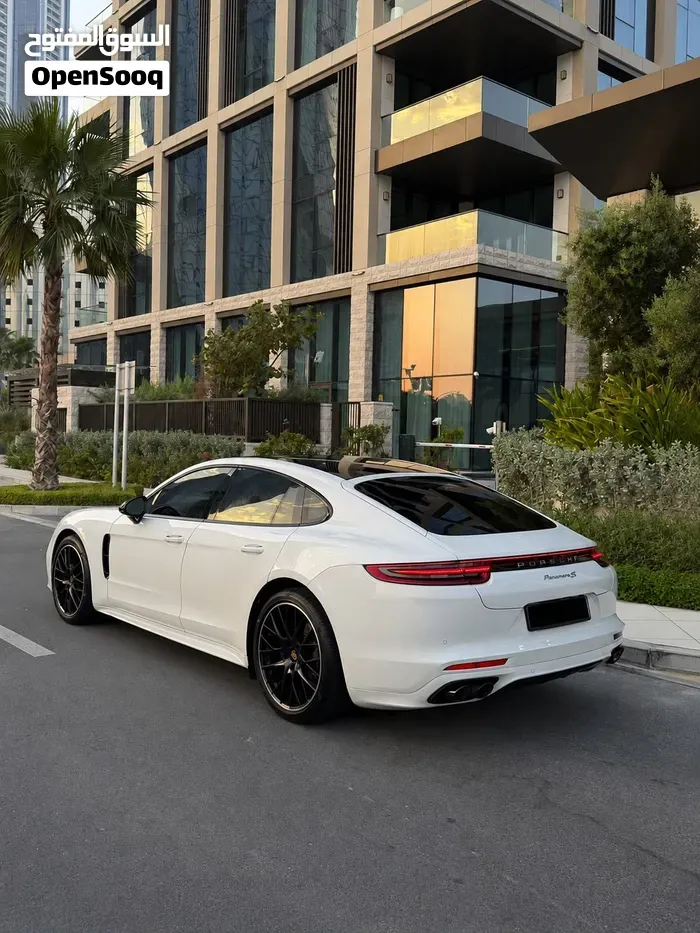 Porsche Panamera 2017 photo 2