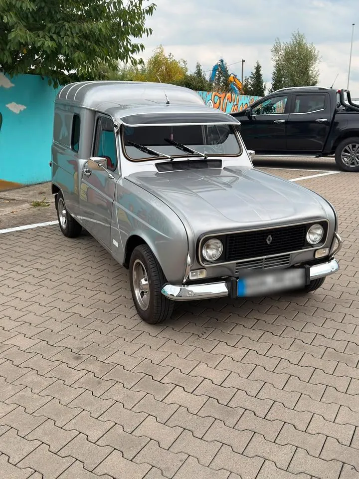 Renault R4/F4