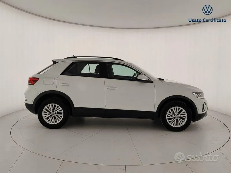 Volkswagen T-Roc 2023 photo 5