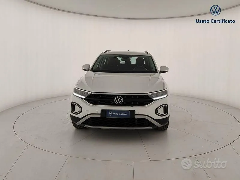 Volkswagen T-Roc 2023 photo 3