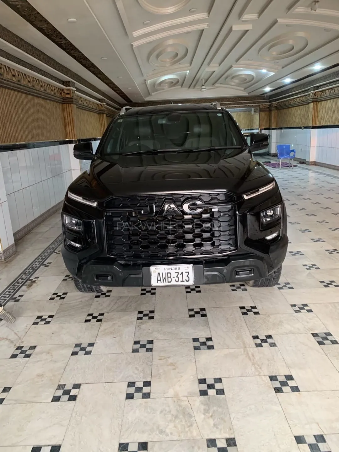 JAC T9