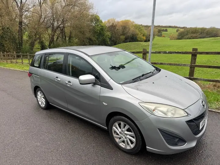 Mazda Mazda5 2011 photo 5