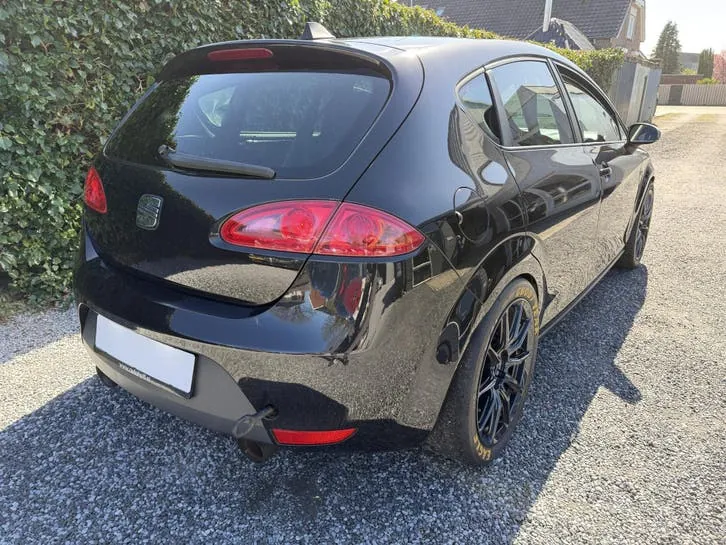 Seat Leon 2008 photo 3