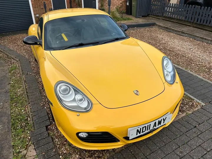 Porsche Cayman 2011 photo 2