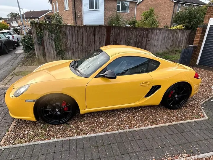 Porsche Cayman 2011 photo 4