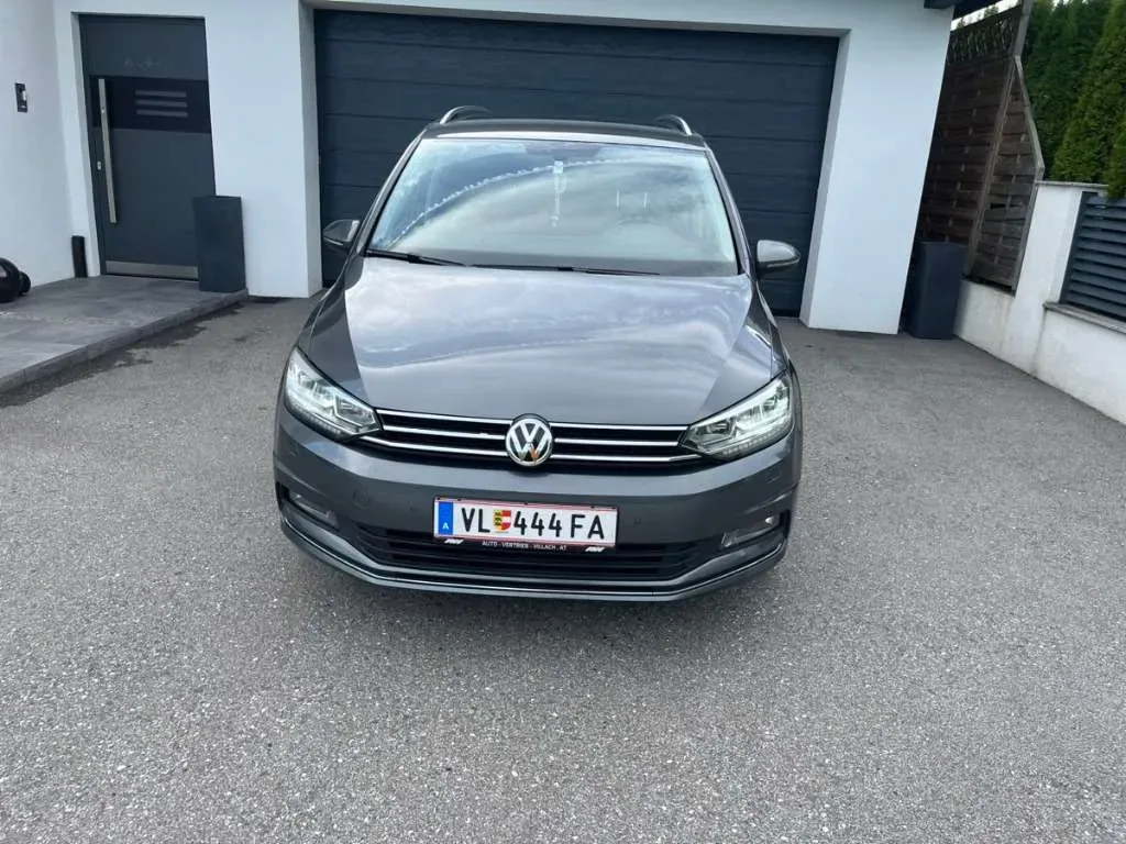 Volkswagen Touran 2016 photo 2