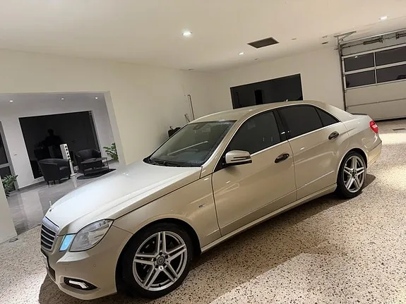 Mercedes-Benz E200C