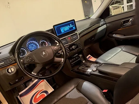 Mercedes-Benz E200C 2010 photo 5