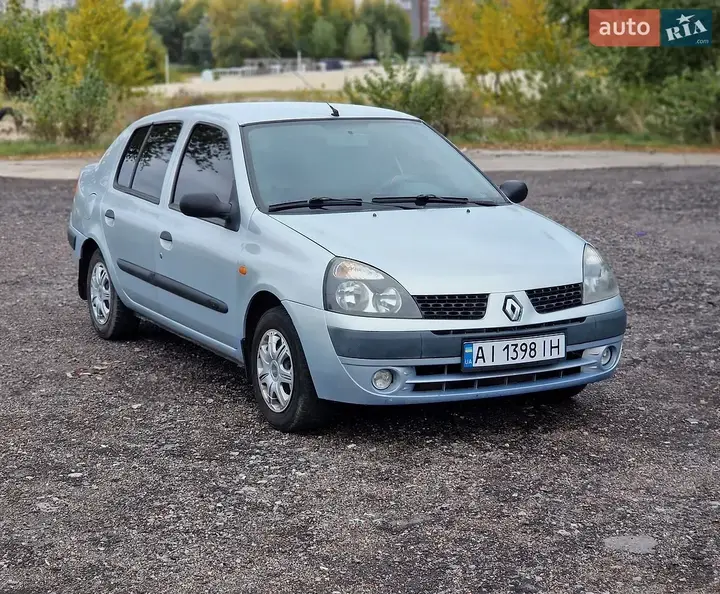 Renault Clio 2003 photo 2