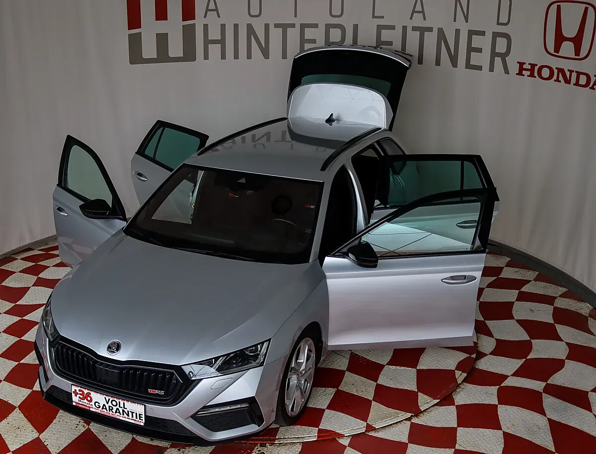 Skoda Octavia 2021 photo 3