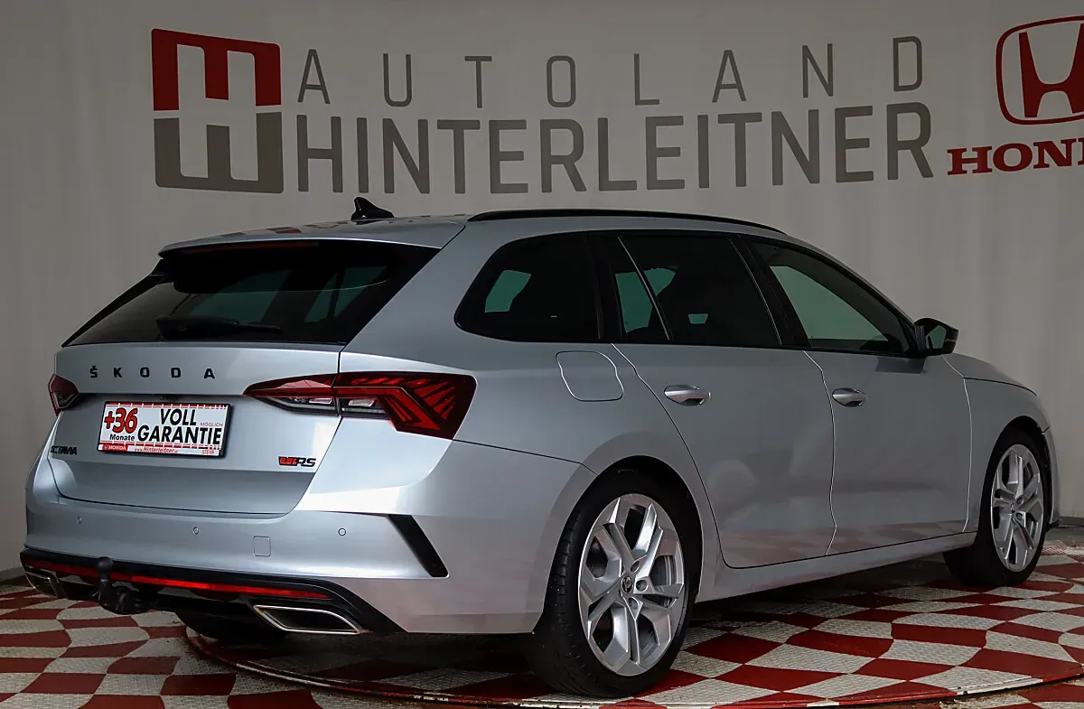 Skoda Octavia 2021 photo 2