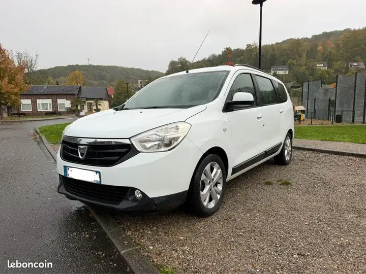 Dacia Lodgy