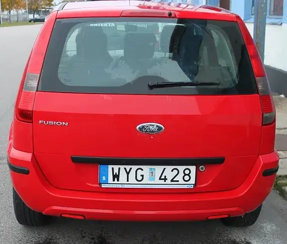 Ford Fusion 2005 photo 2