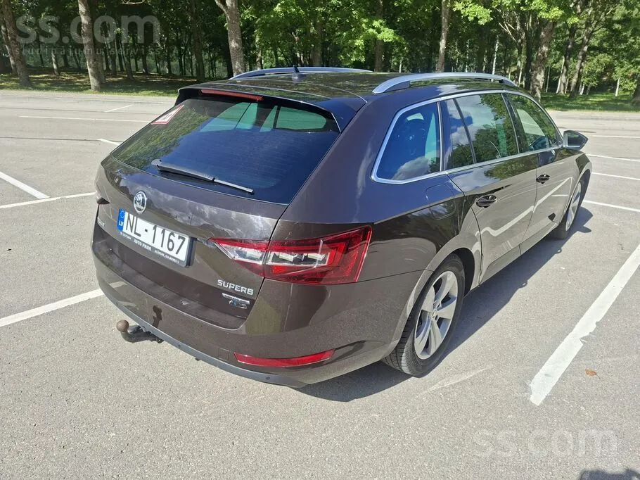 Skoda Superb 2018 photo 3