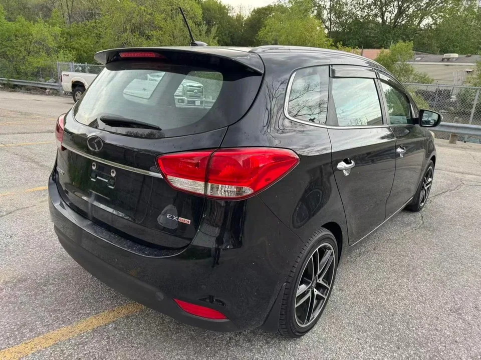 Kia Rondo 2014 photo 5