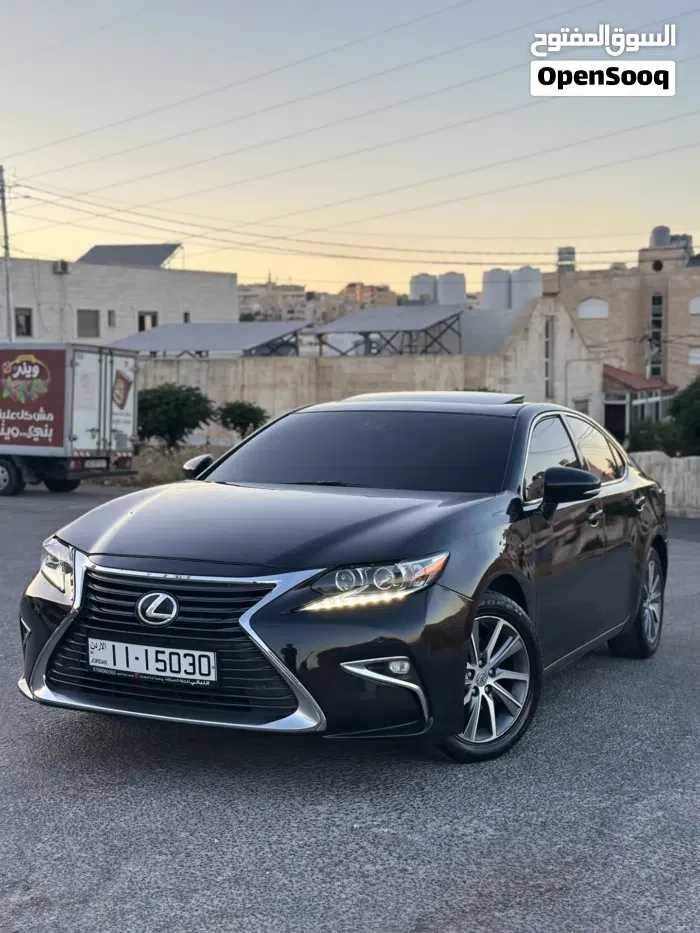 Lexus Es 300 2016 photo 2