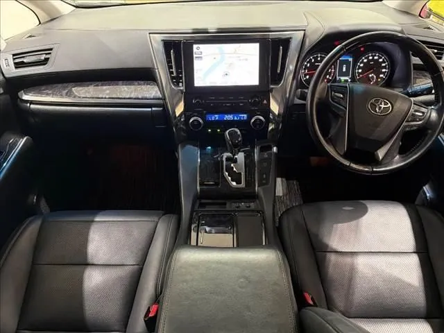 Toyota Alphard 2020 photo 3