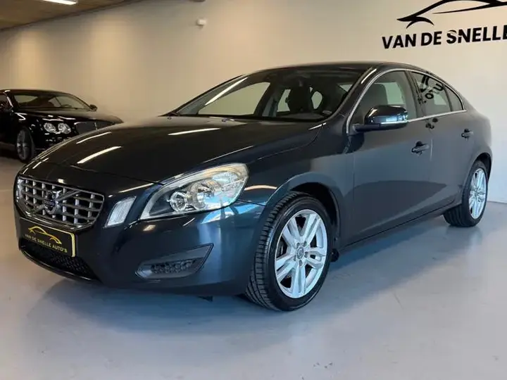 Volvo S60 2013 photo 3