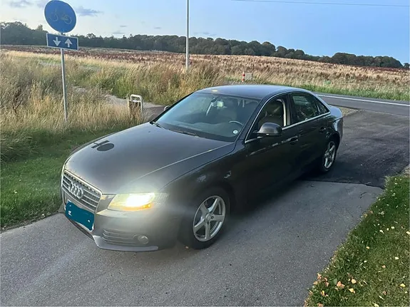 Audi A4 2008 photo 4