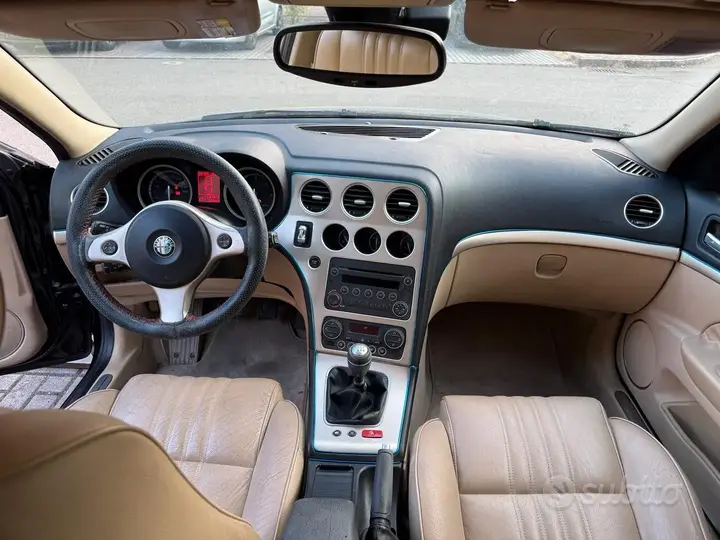 Alfa Romeo 159 2007 photo 2