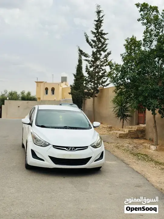 Hyundai Elantra 2015 photo 3