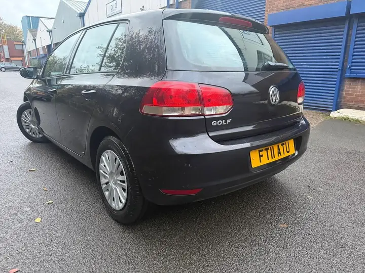 Volkswagen Golf 2011 photo 3