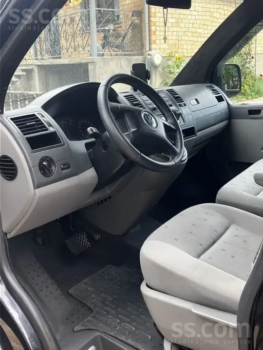 Volkswagen Caravelle 2006 photo 3