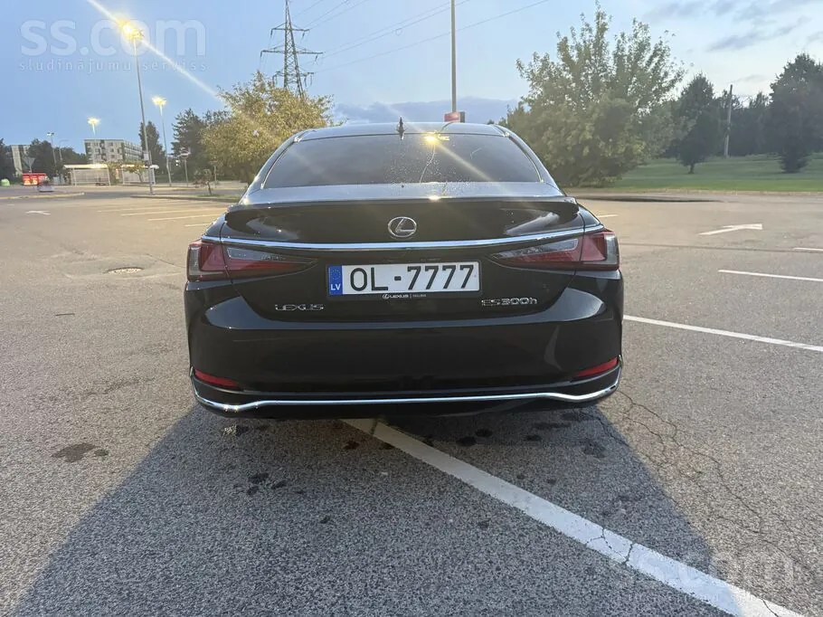 Lexus Es 2022 photo 5