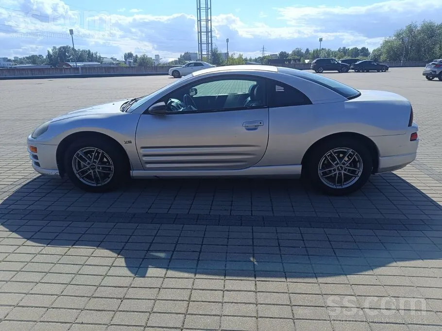 Mitsubishi Eclipse 2000 photo 2