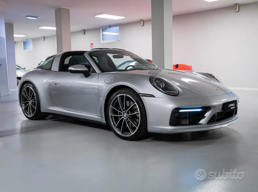 Porsche 911 2023 photo 3