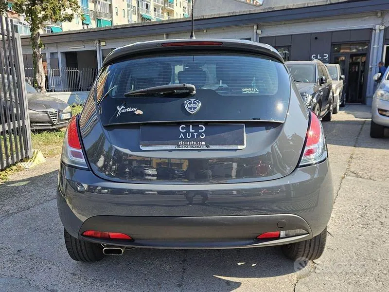 Lancia Ypsilon 2015 photo 5